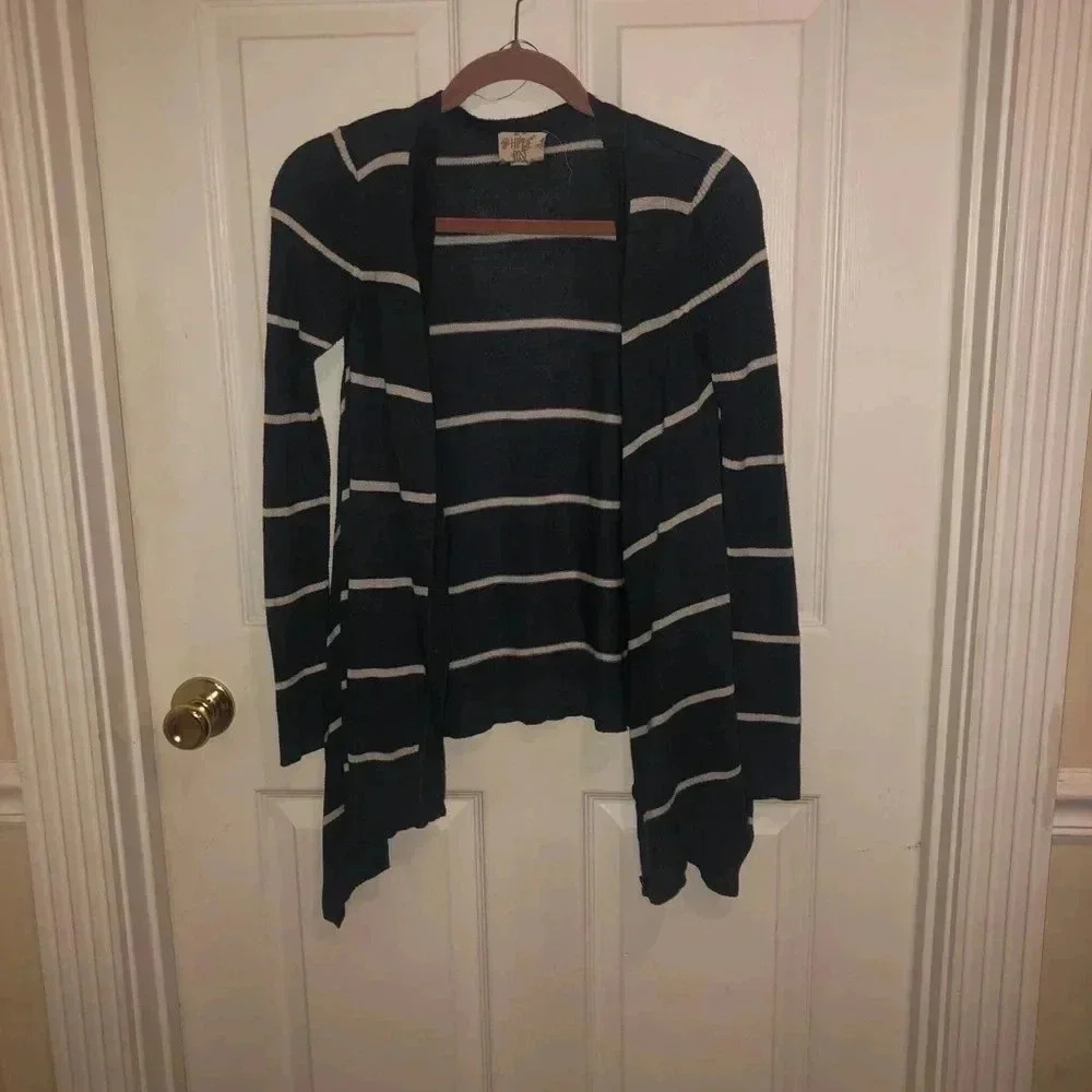 Women’s hippie rose sweater/gray and white/szsm